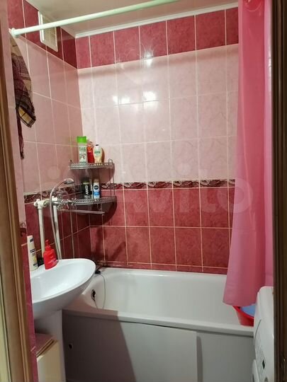 3-к. квартира, 70 м², 2/4 эт.