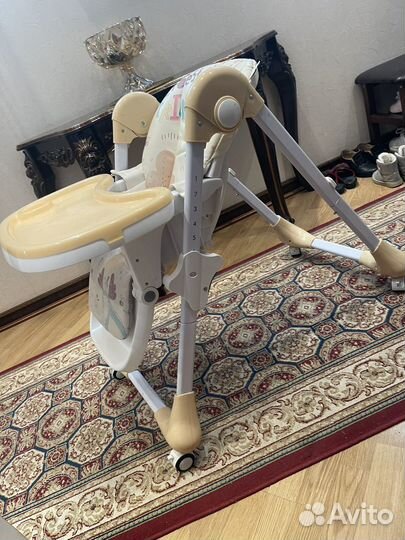 Коляска ходунок и стульчик для кормления