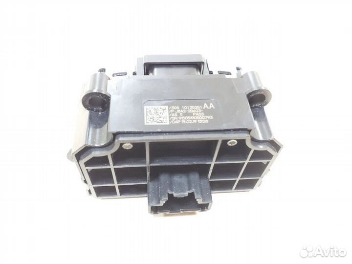 Ручник Velar 2019