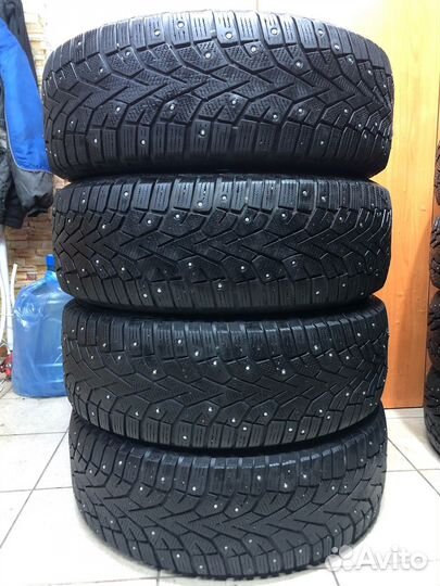 Gislaved Nord Frost 5 225/65 R17