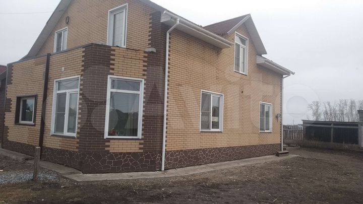 Дом 210 м² на участке 10 сот.