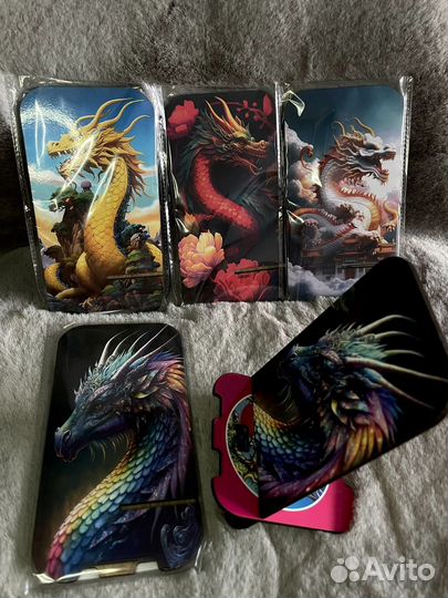 Деревянная подставка для телефона