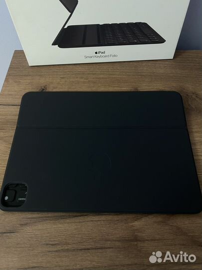 Apple Smart Keyboard Folio 11