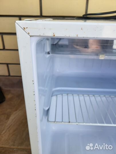 Холодильник маленький