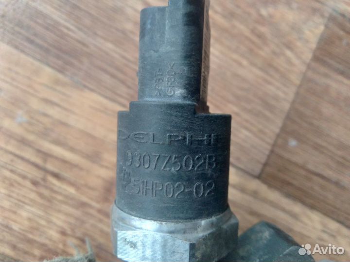 Топливная рампа 1.5 дизель К9К Kangoo 2005г