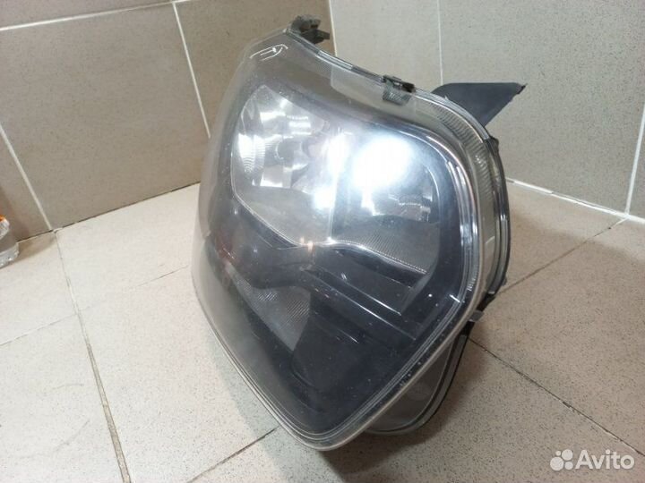 Фара правая Ford Transit 8