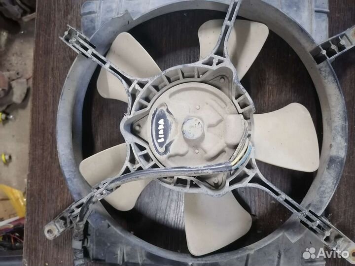 Suzuki Liana Лиана