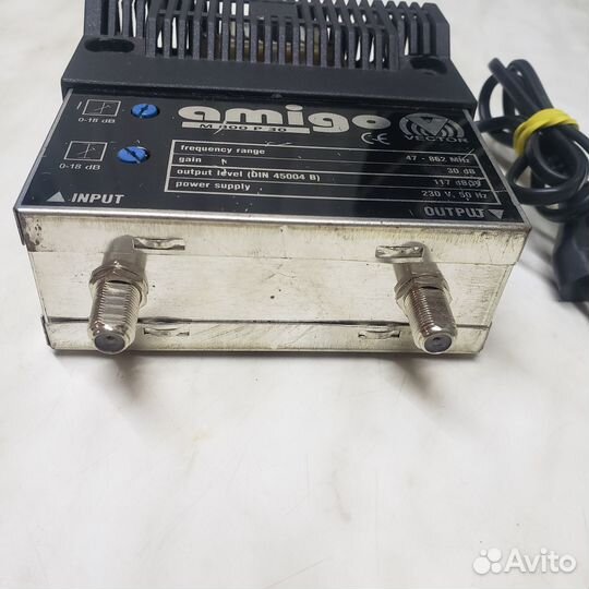 Антенный усилитель Amigo M800P30