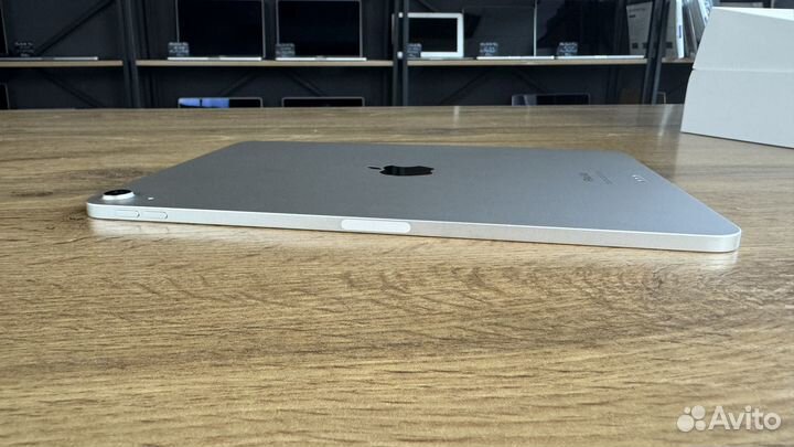 iPad Air 5 starlight