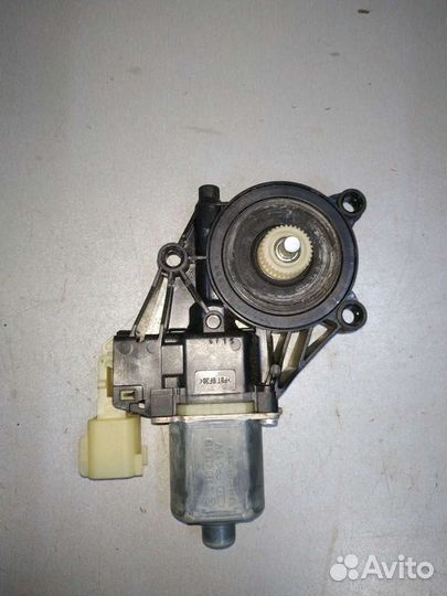 Мотор стеклоподьемника левый Форд Фиеста с 2008г