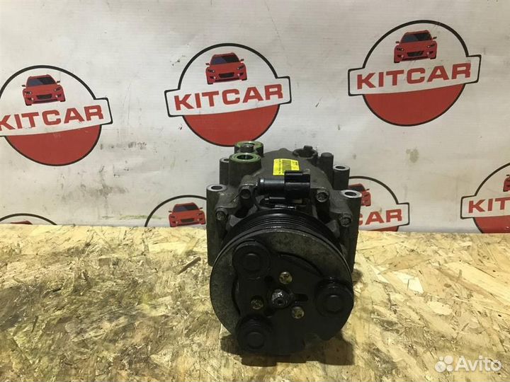 Компрессор кондиционера Ford Fusion