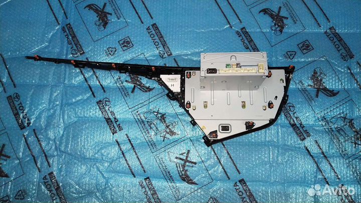 Магнитола Toyota Camry V70 2020 JBL