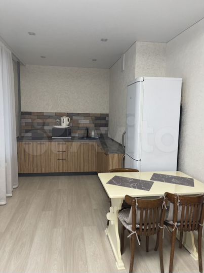 2-к. квартира, 58 м², 10/12 эт.