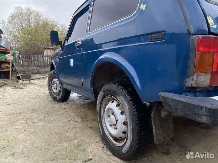 LADA 4x4 (Нива) 1.7 МТ, 2001, 140 000 км