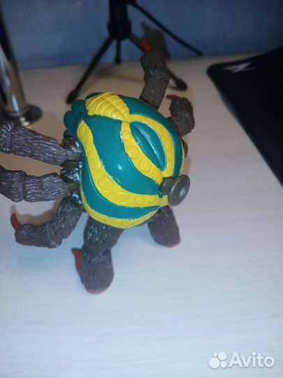 Фигурка паука