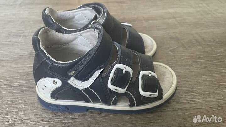 Сандалии для мальчика 22 размер