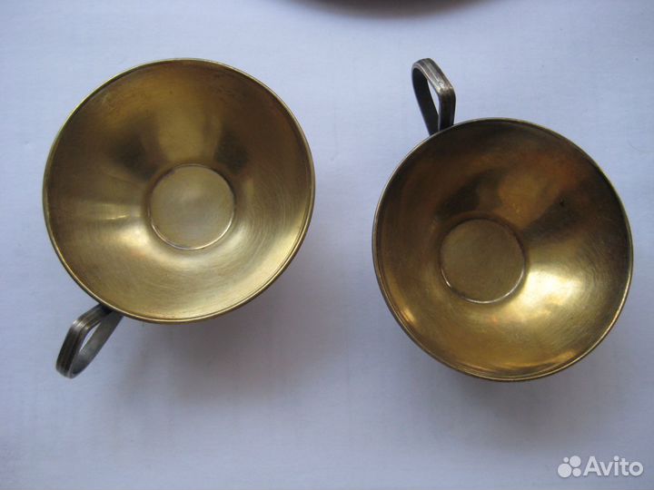 Поднос с чашками Мельхиор