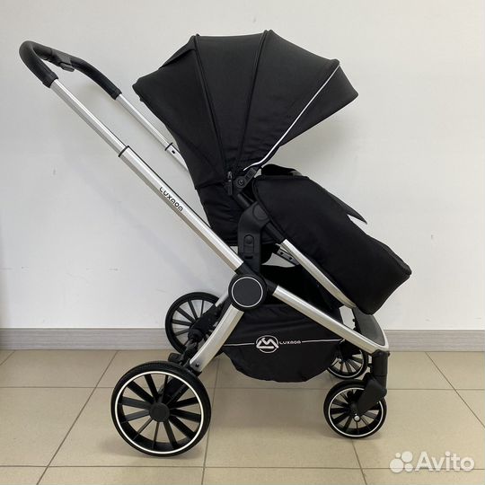 Коляска 3 в 1 Luxmom 780 черный