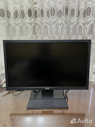 Монитор Acer 22 дюйма