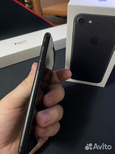 Телефон iPhone 7 32gb