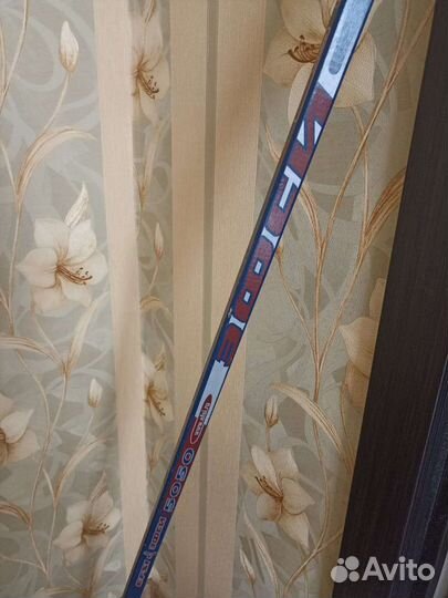 Клюшка хоккейная