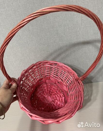 Корзина плетеная из лозы