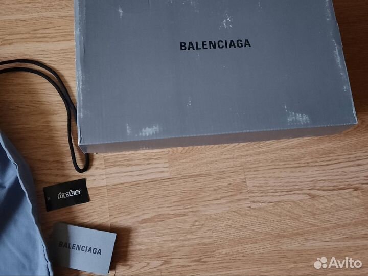 Кроссовки Balenciaga triple s Оригинал женские