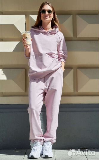 Спортивный костюм женский