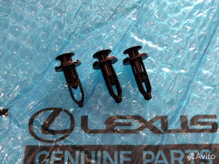 Клипса крепления Лексус Новый Оригинал 52161-16010