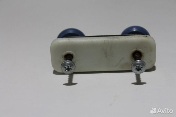 Опорные ролики направляющих Ariston, Indesit C0009