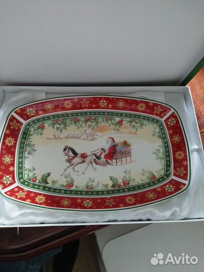 Блюдо шубница Дед мороз на санках