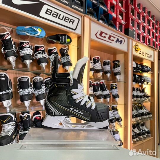 Коньки ccm super tacks as1 yth