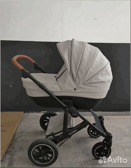 Luxmom Прогулочная коляска