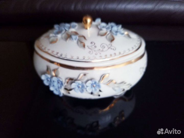 Шкатулка фарфор, ручная лепка