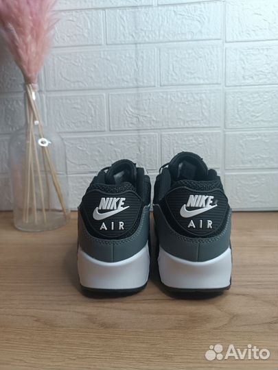 Кроссовки мужские nike р 43