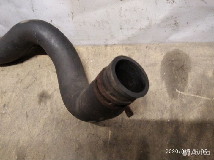 Патрубок охлаждения Renault Symbol 1 1998-2007