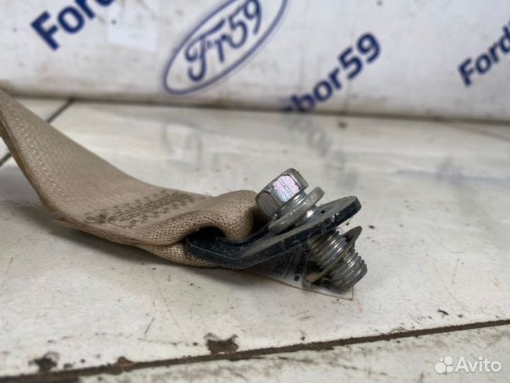 Ремень безопасности передний правый Subaru B9