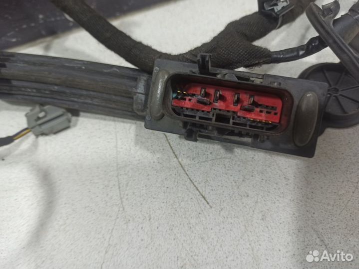 Проводка (коса) боковой двери 31344004