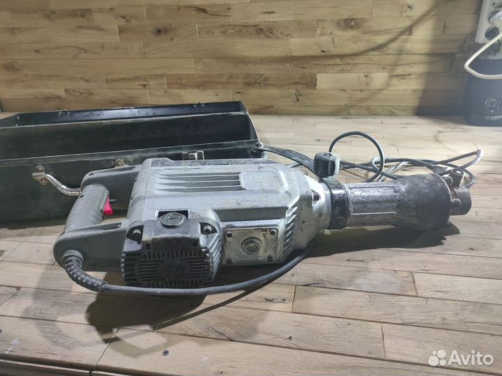 Отбойный молоток Победа MT-45/1690