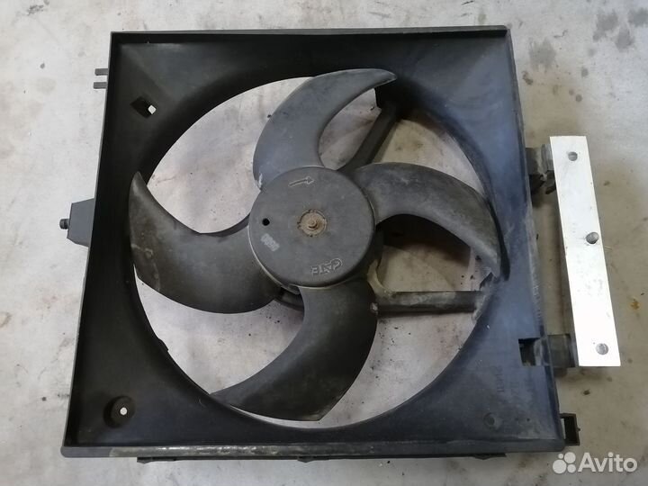 Вентилятор радиатора Nissan Primera P11E 1996-2002