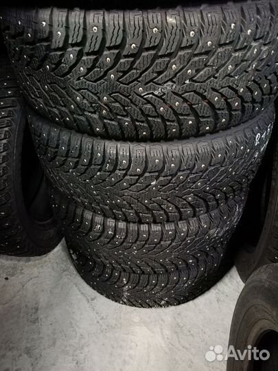 Nokian Tyres Hakkapeliitta 9 215/50 R17