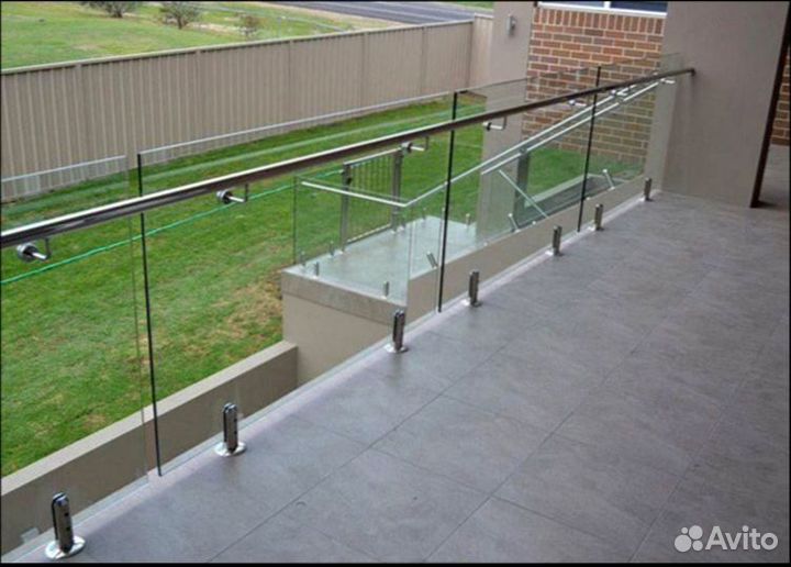 Стеклянные перила для лестниц