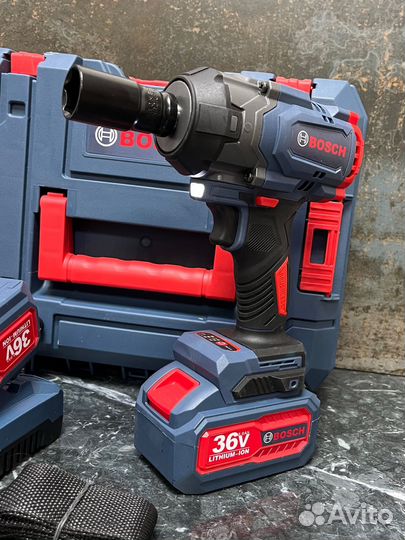 Гайковерт мощный Bosch 700N.M