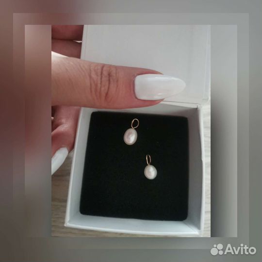 Золотой кулон с жемчугом