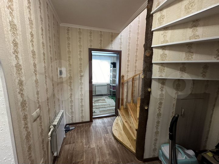 Дом 230 м² на участке 4,3 сот.