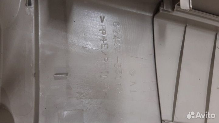 Накладка на стойку внутренняя левая Toyota Camry