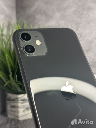 iPhone 11, 64 ГБ