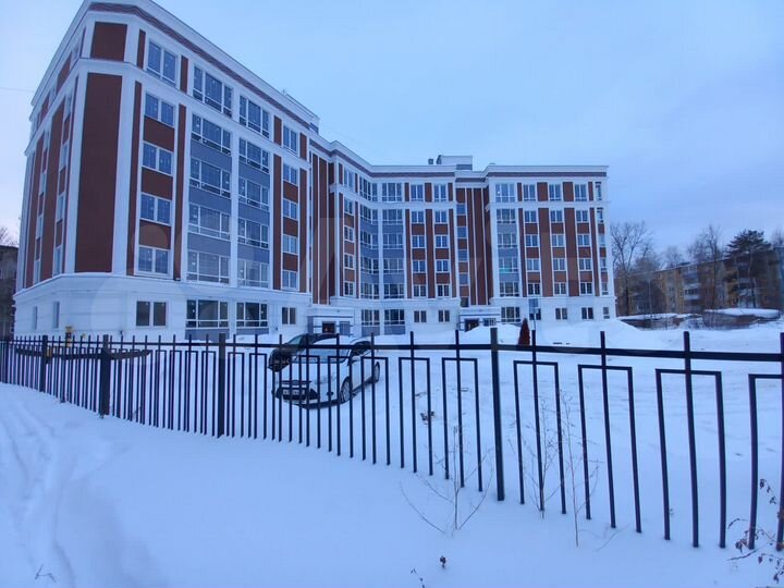 3-к. квартира, 82 м², 1/6 эт.