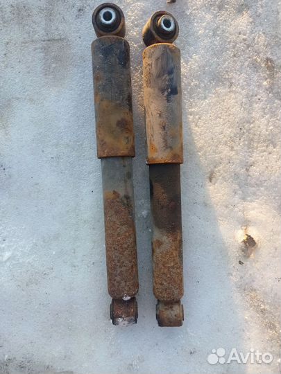 Стойка, амортизатор задний Opel Zafira B