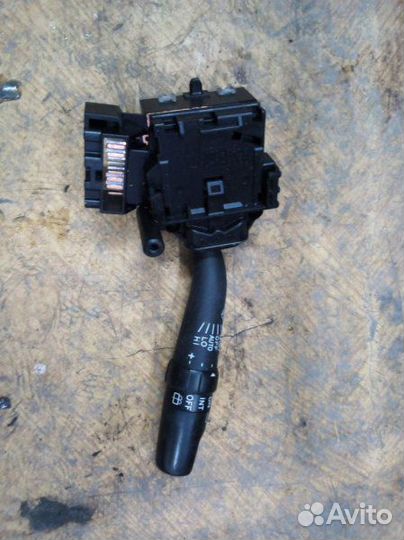 Переключатель стеклоочистителей Toyota Avensis 2